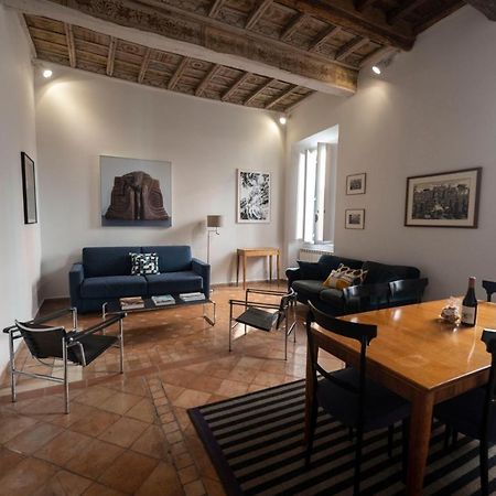 Artsy And Elegant Apartment Near Pantheon Рим Экстерьер фото