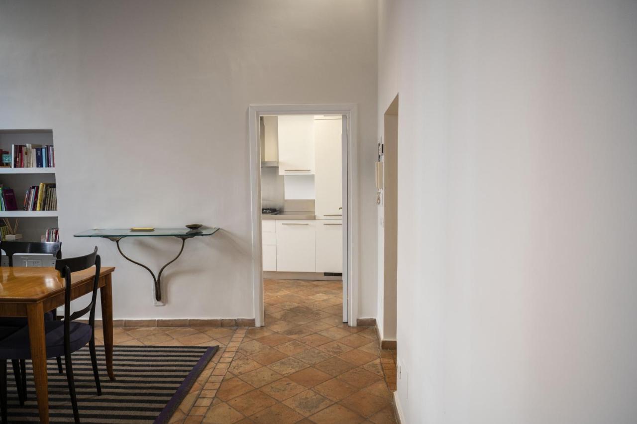 Artsy And Elegant Apartment Near Pantheon Рим Экстерьер фото
