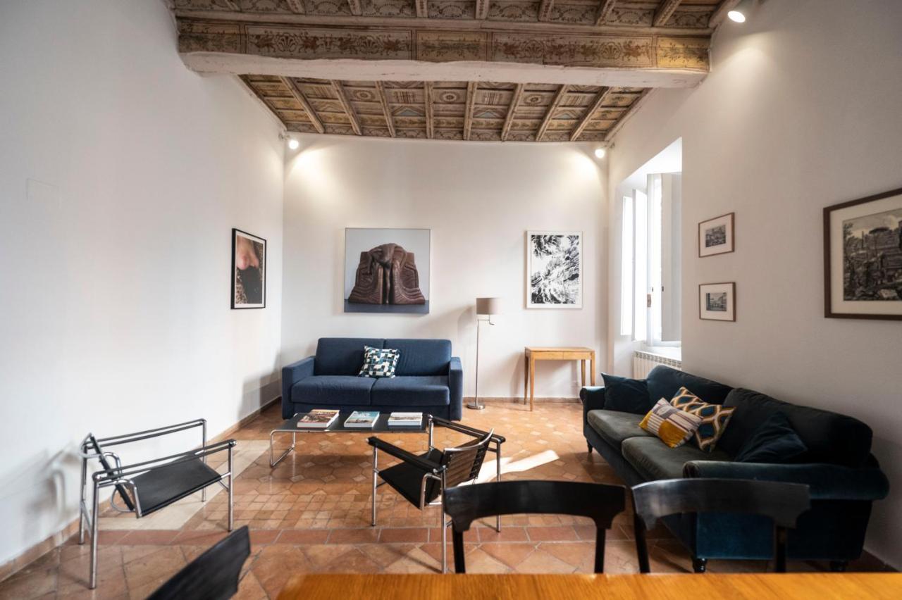 Artsy And Elegant Apartment Near Pantheon Рим Экстерьер фото